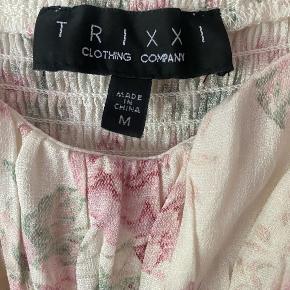 NWOT Floral Dress - Picture 3 of 3